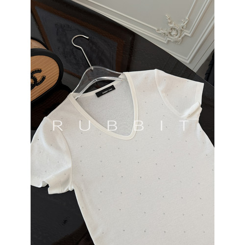 RUBBIT CHIC超舒服真丝亚麻 精致烫钻弹力短袖V领弧度T恤上衣女