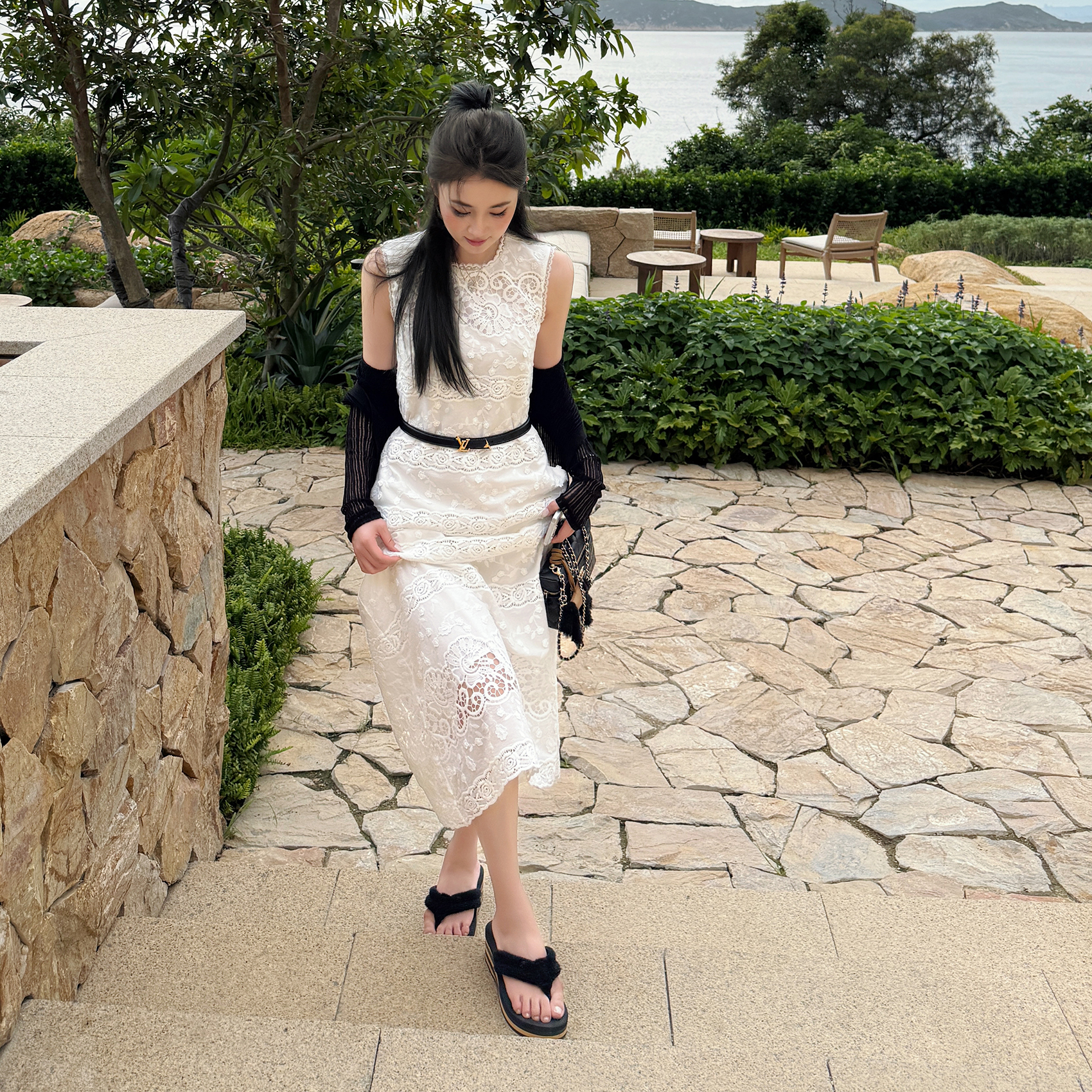 RUBBIT夏季新品 气质唯美小白裙 重工水溶花镂空收腰显瘦连衣长裙