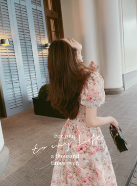 RUBBIT夏新品 抵抗不住的花裙子！法式浪漫樱花粉显瘦收腰连衣裙