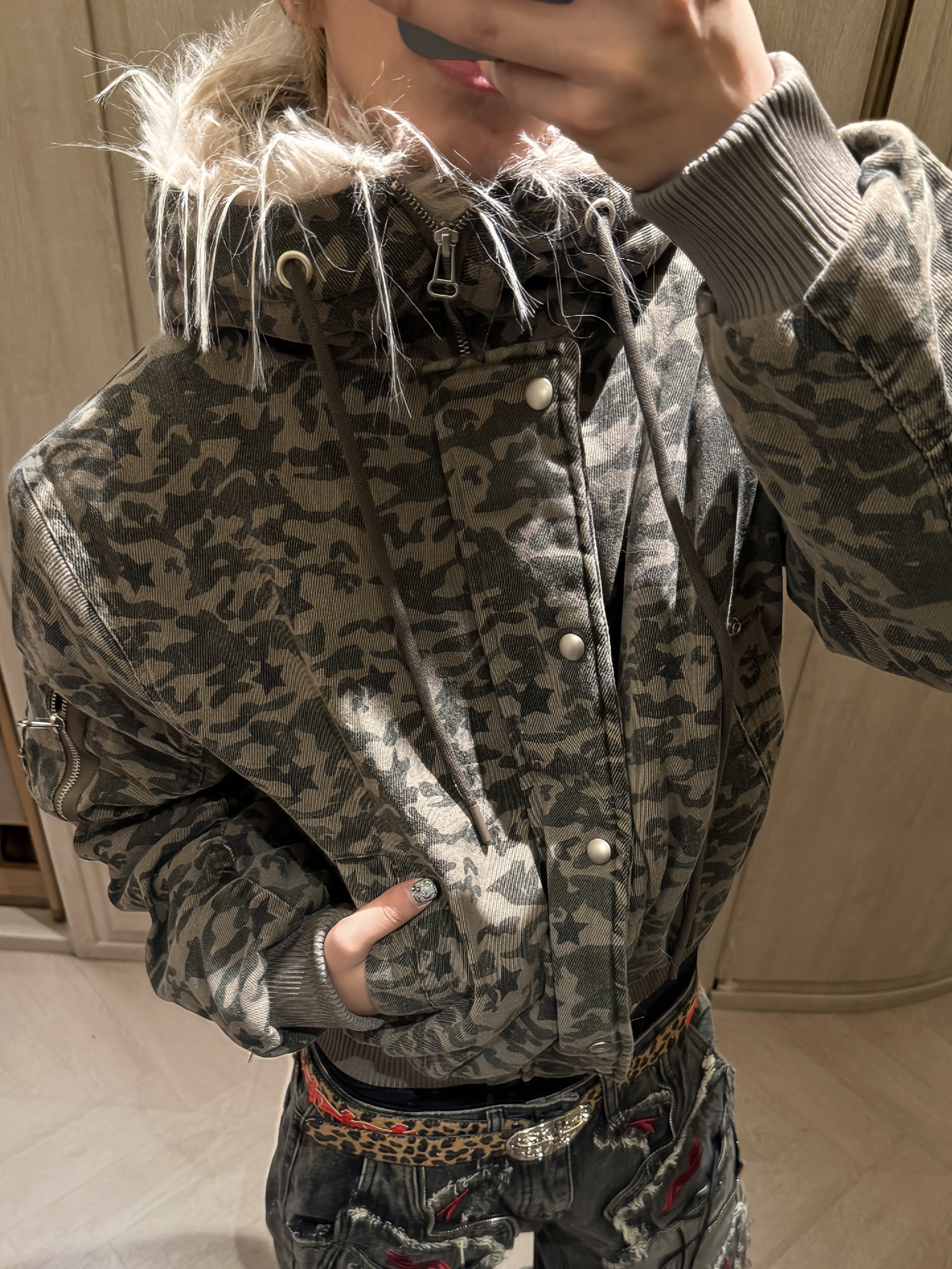 迷彩连帽保暖毛领座山雕加厚棉服