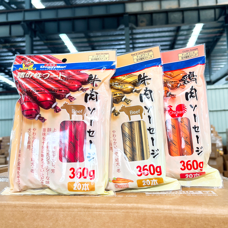 多格漫日本训练奖励泰迪狗火腿肠