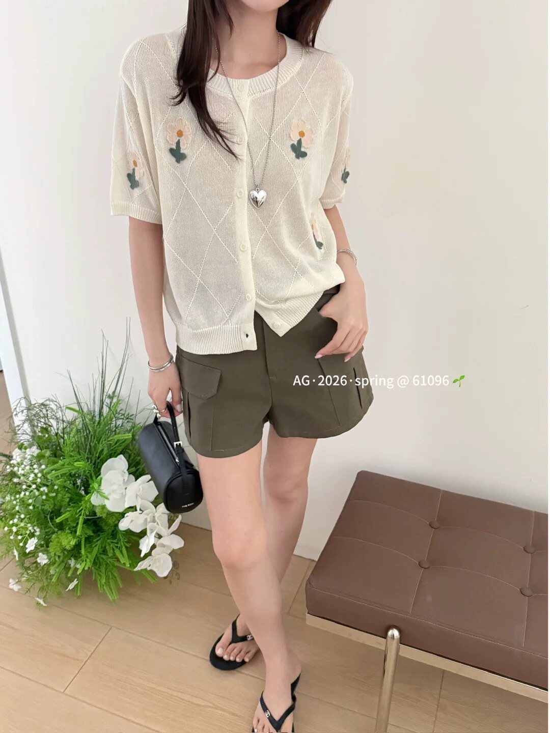 珍珠麻2026夏季新款针织衫女短袖圆领套头小开衫花朵爆款绣花款