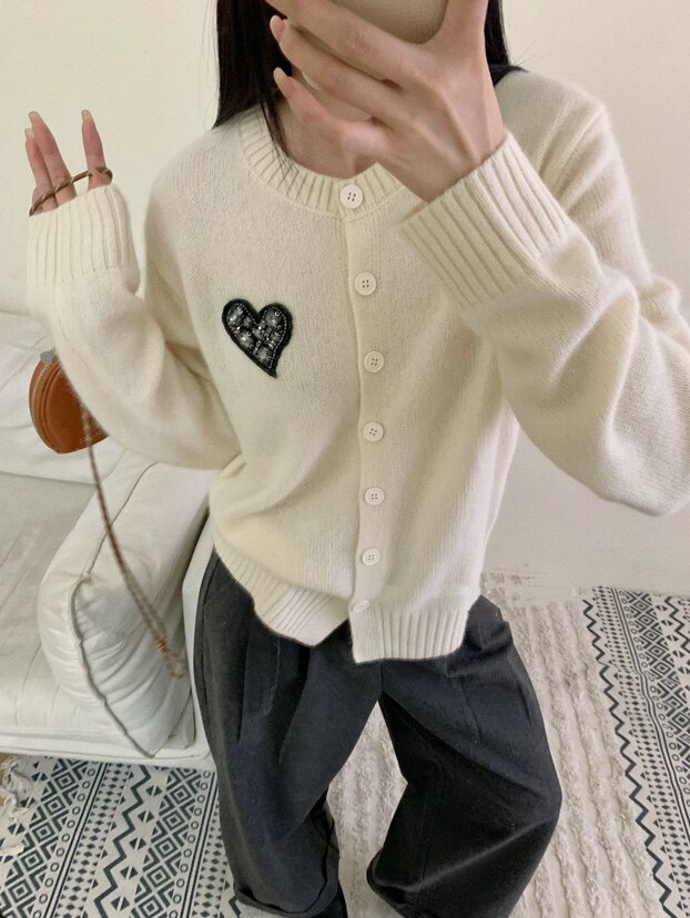 爱心钻柔软百搭圆领长袖针织开衫外套女毛衣外搭羊毛2025外套厚款