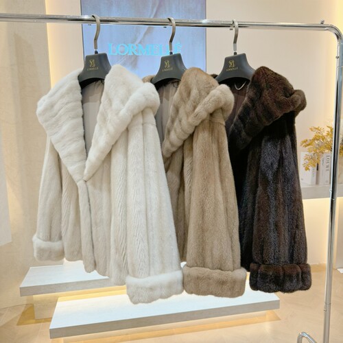 珞媄「金暮雪」全抽刀披肩帽南瓜袖水貂皮大衣宽松25129-2