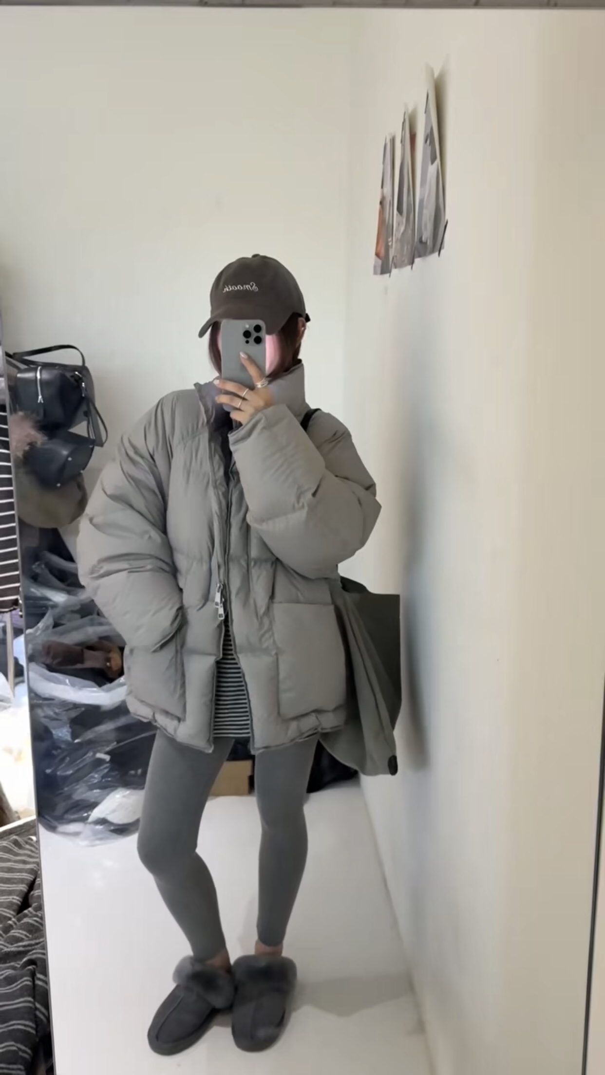 中长款羽绒服女遮屁股洋气2025冬新款韩版宽松显瘦立领超轻薄外套