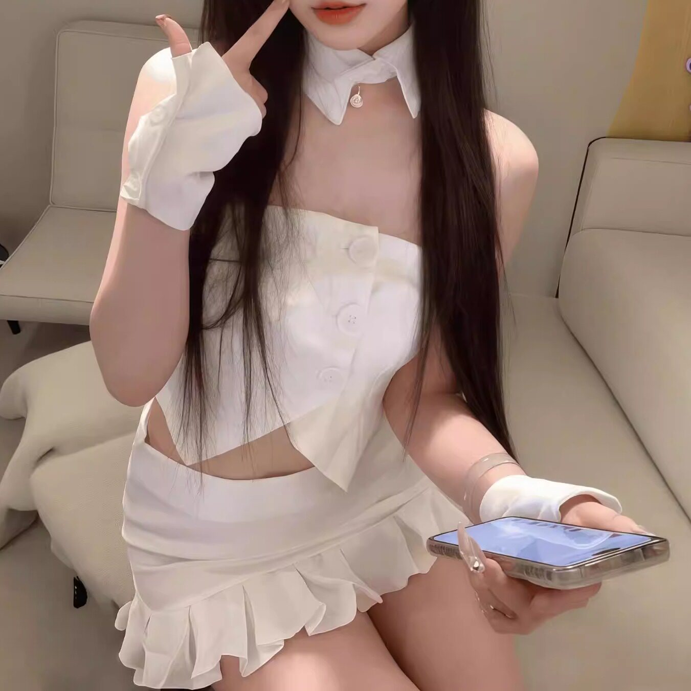 圣诞节穿搭兔女郎cos服装性感白色抹胸设计感上衣制服套装半身裙