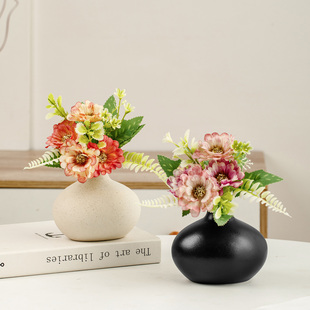 迷你小花瓶陶瓷桌面高级艺术感插花仿真假花黑色窄口花器摆件装饰