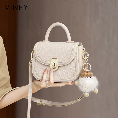 Viney包包女式2024新款秋冬斜挎包小包高级感真皮手提马鞍包女包