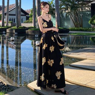 灰灰家吊带印花连衣裙女夏季新款法式气质小黑裙子图片色雪纺
