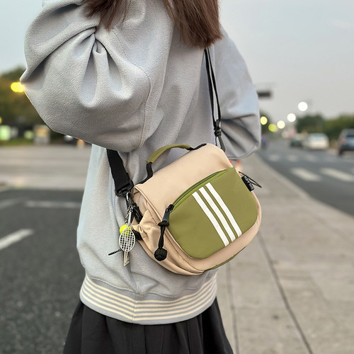 旅行斜挎小布包户外运动手机挎包