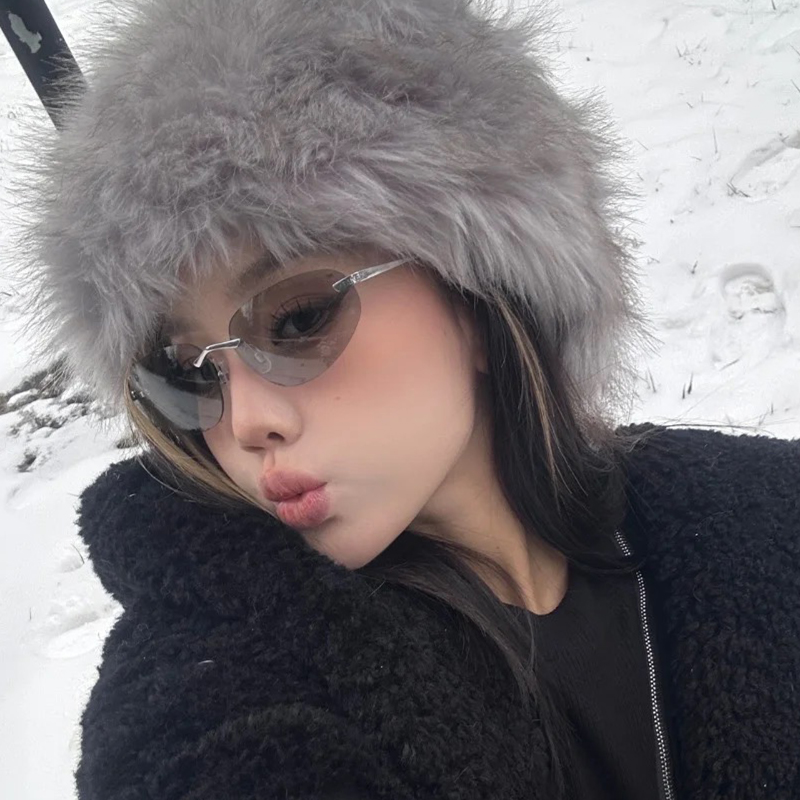 欧美风辣妹椭圆形防紫外线墨镜女