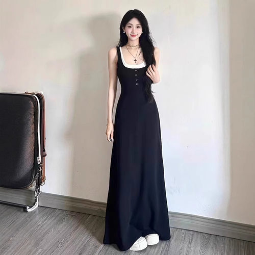 黑色长裙假两件赫本风小