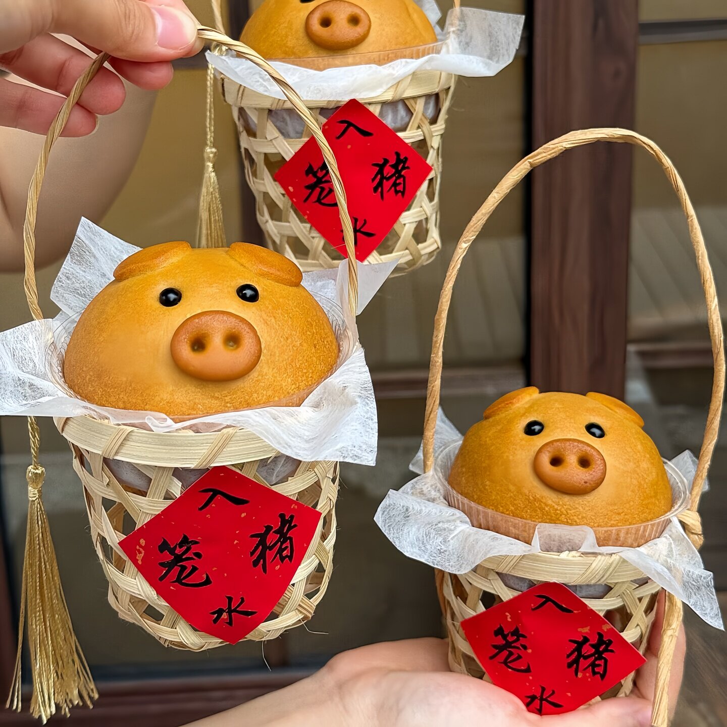 广东特色猪笼月饼包装盒手提竹篮图片