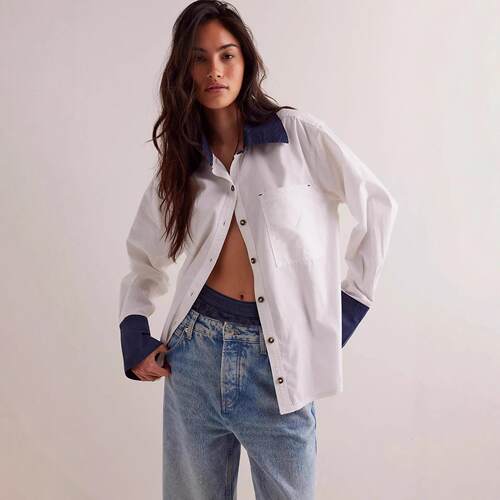 Women's pocket long sleeved shirt