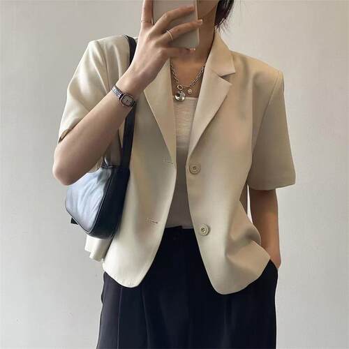 Off white short sleeved suit jacket for women, short suit