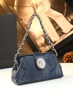 2025新款时尚真皮高级法棍腋下包高级感小众设计斜挎女包饺子妈妈