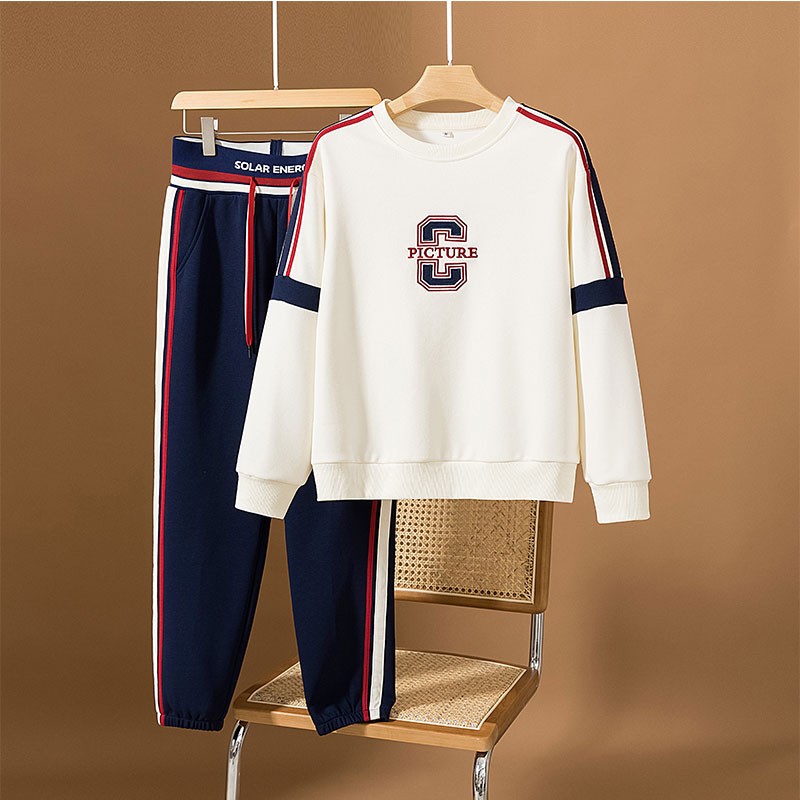 艾格服装春秋季运动服时尚宽松运动套装女款爆款2024新款两件套