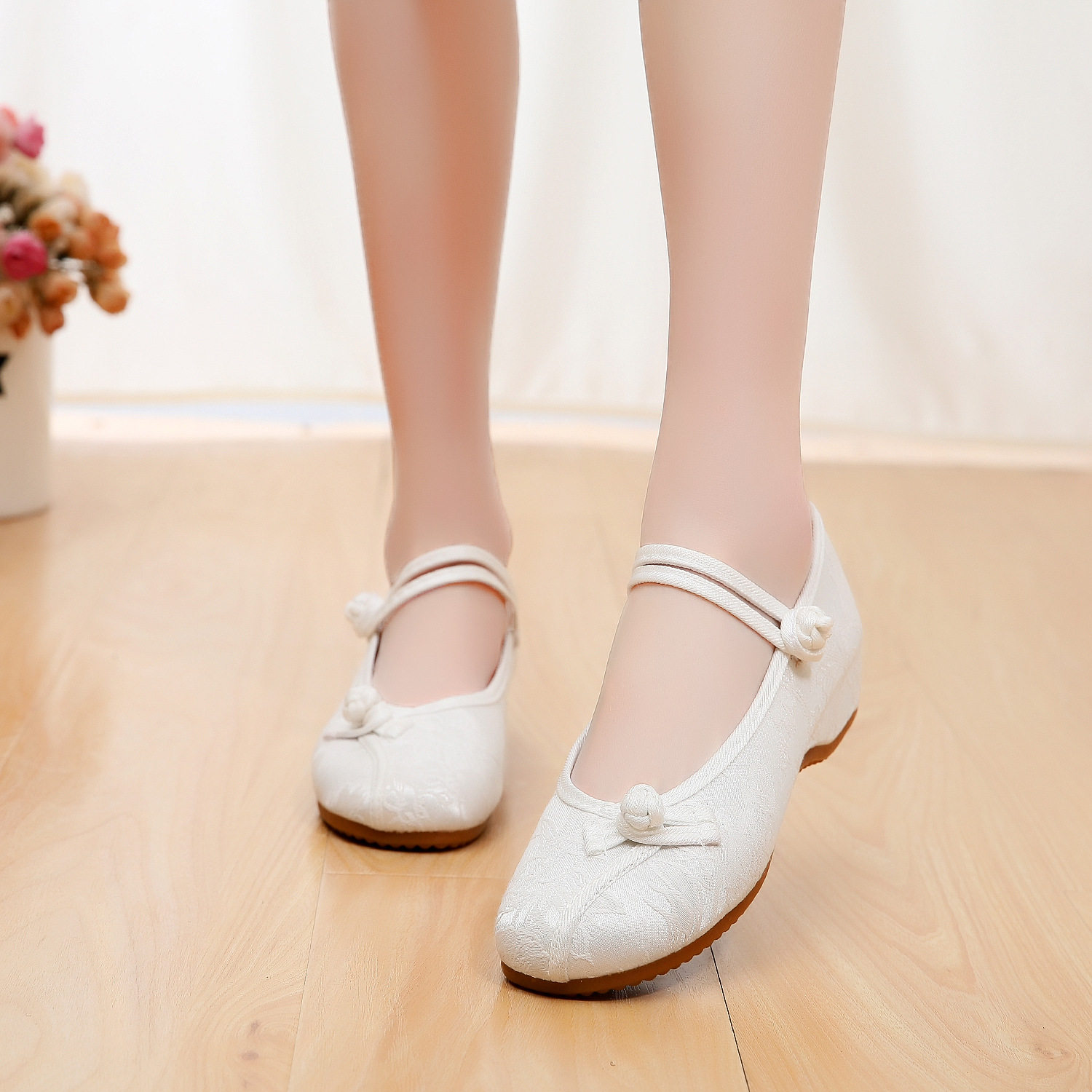 汉服鞋子女春夏老北京布