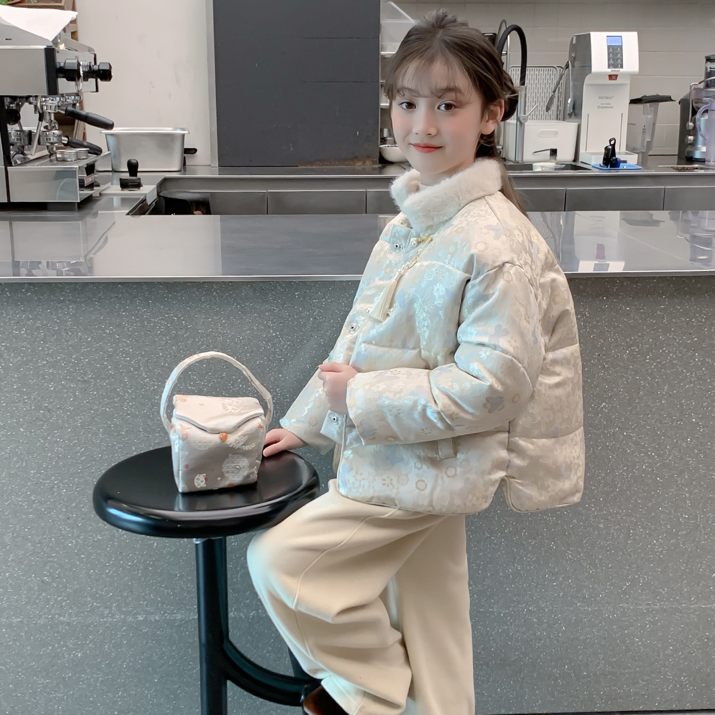 女童冬装羽绒服2025新款儿童洋气时髦90白鸭绒加厚小女孩冬季外套