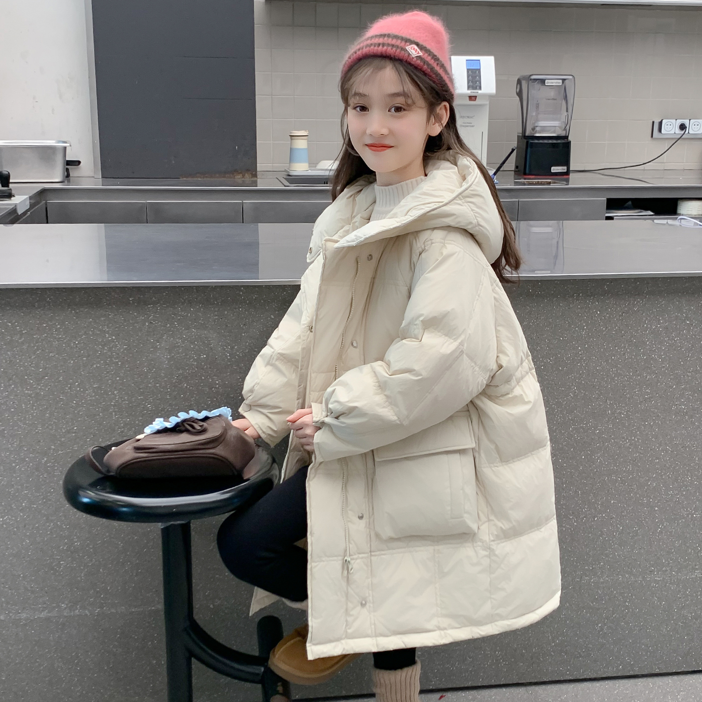 女童羽绒服2025新款冬季儿童洋气超好看中长款爆款白鸭绒女孩外套