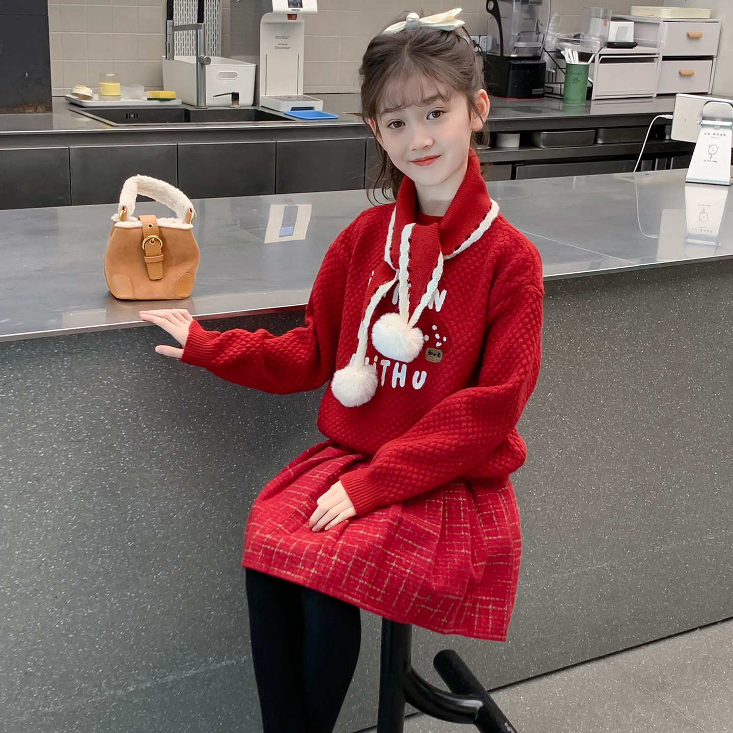 女童毛衣2025新款冬装儿童网红洋气加厚爆款红色套装女孩冬季衣服