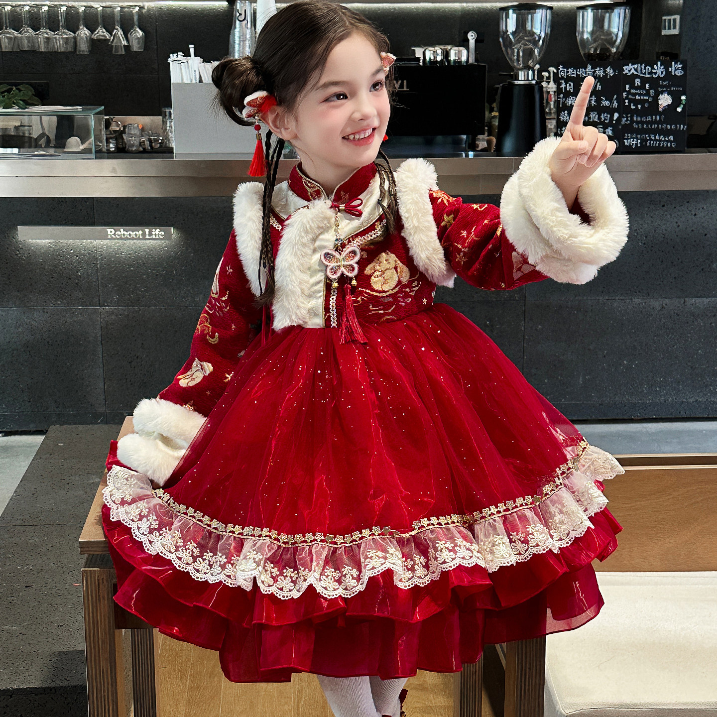 女童汉服拜年服连衣裙2025新款冬季儿童国风中式爆款红色女孩裙子,童装/婴儿装/亲子装,汉服,淘宝优惠券,粉丝福利购,淘宝优惠卷