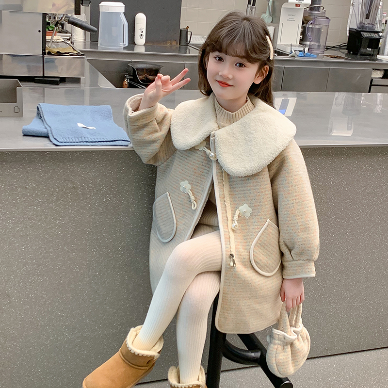 加厚秋冬翻领洋气外套