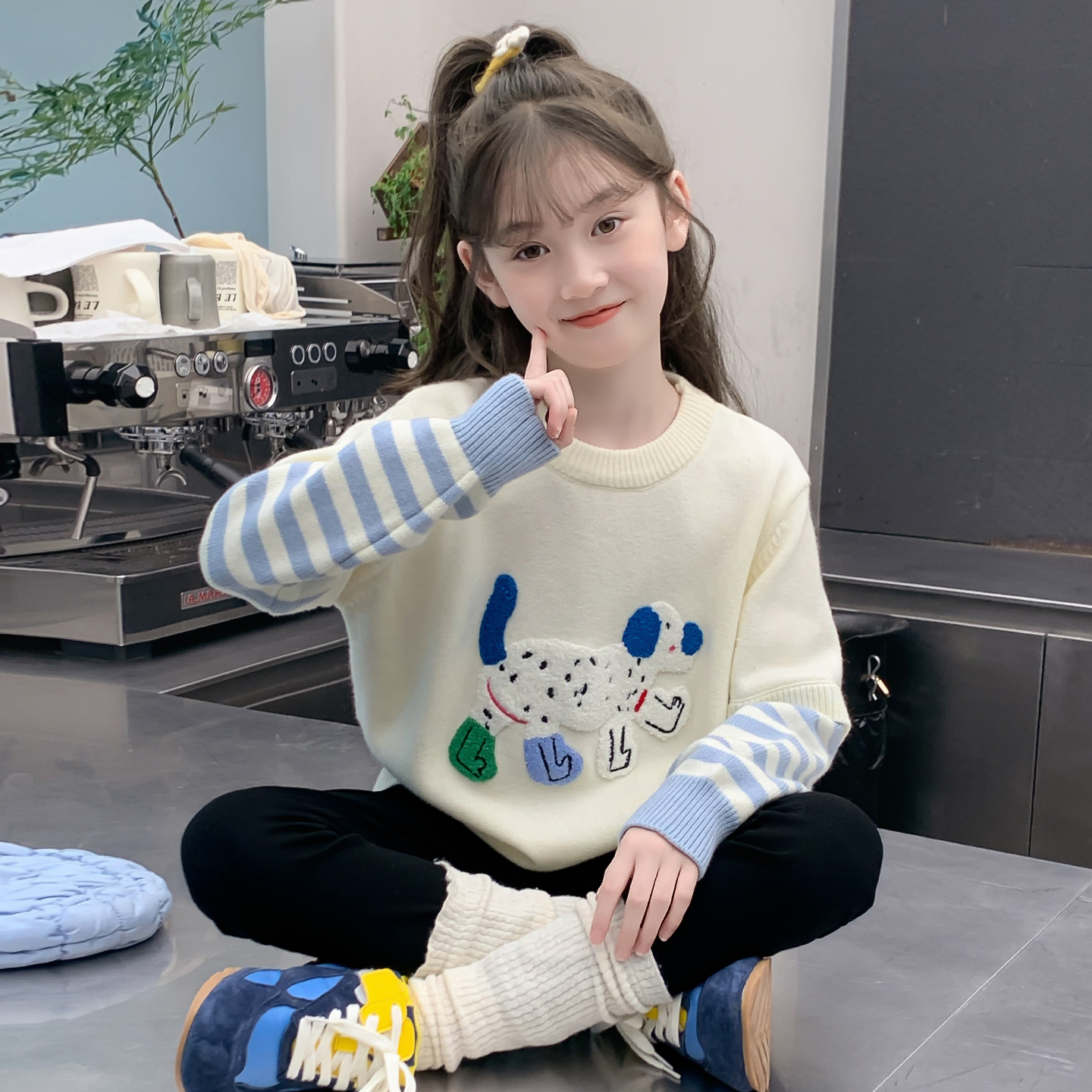女童毛衣秋装2025新款儿童网红洋气时髦针织打底衫女孩秋冬款上衣