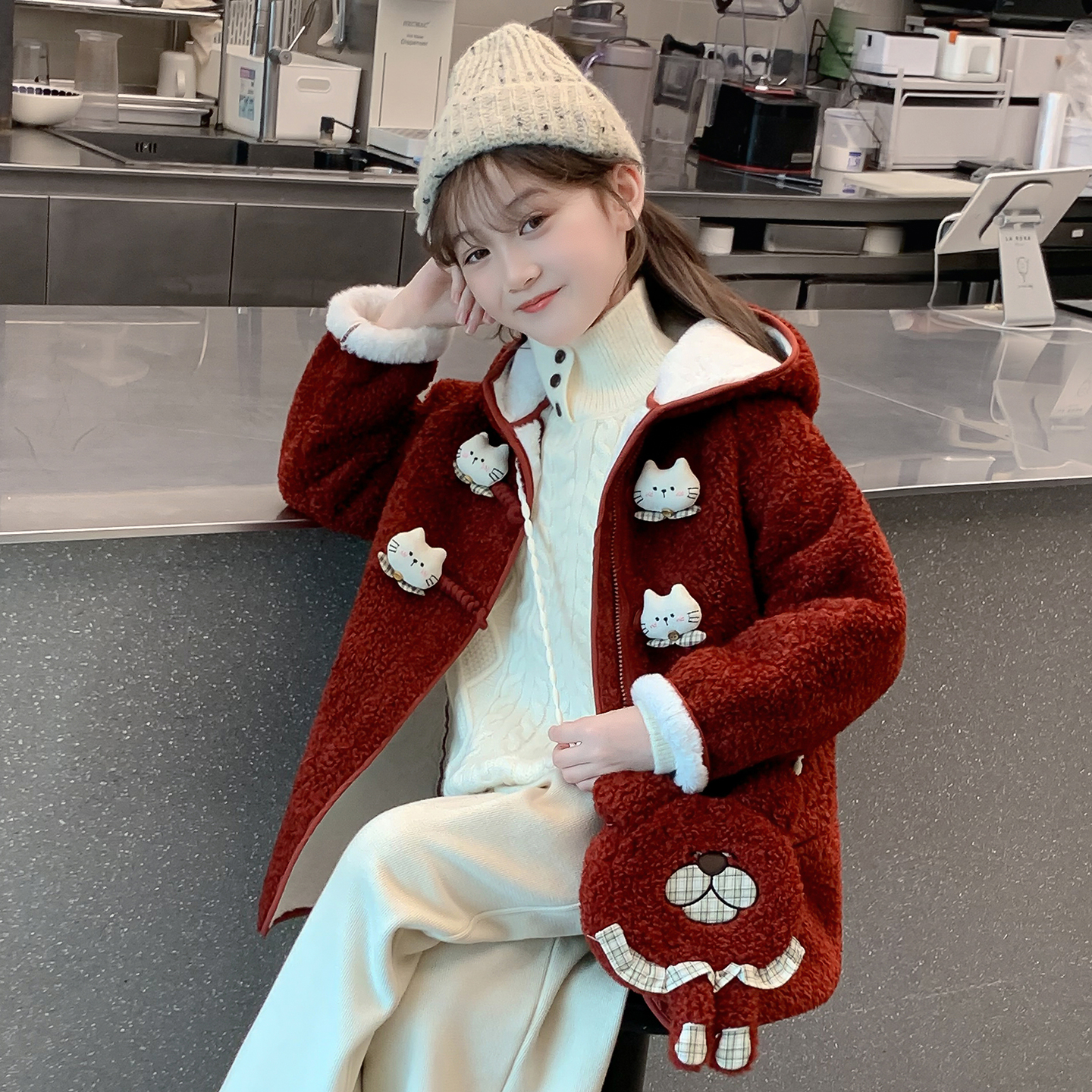 女童外套秋冬款2025新款儿童超好看加绒加厚中长款风衣女孩冬装潮