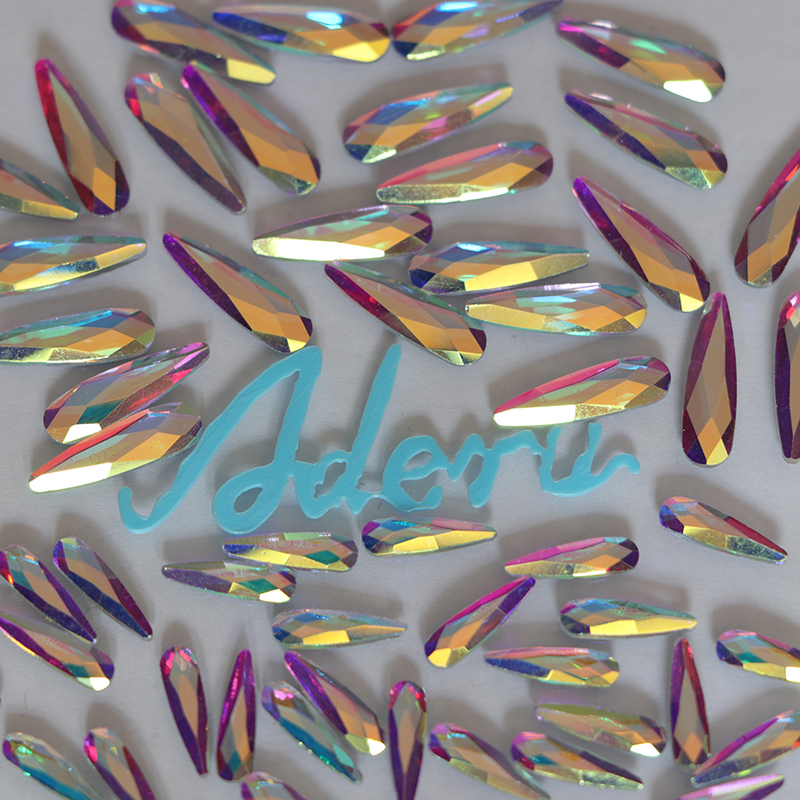 aderu 阿德露 中国水晶烫钻著名品牌 产品质量媲美奥钻施华洛 进口无铅环保水晶 欧洲环保认证 闪亮无比 进口德国胶水 稳定牢固 大小颜色一致无色差