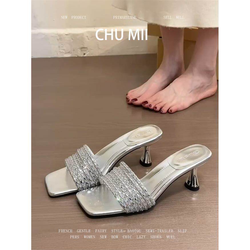 羊皮版~银色高跟鞋女性的莱茵石方形脚趾细高跟鞋与裙子优雅的凉