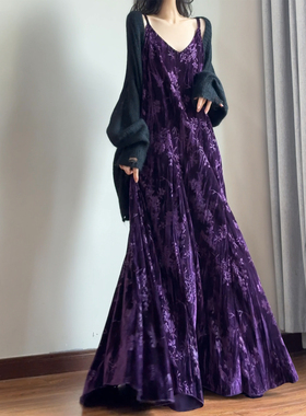 读衣术绝美新中式国风长裙 微胖丝绒高端连衣裙紫色V领秋冬吊带裙