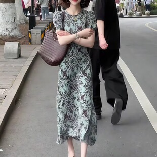 胖mm法式优雅气质女人味印花连衣裙时尚减龄遮肚显瘦巨好看仙女裙