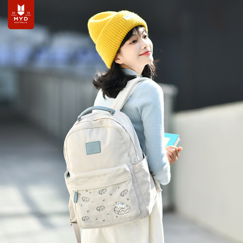 每款包包都有一处独特设计 焦糖盟友系列