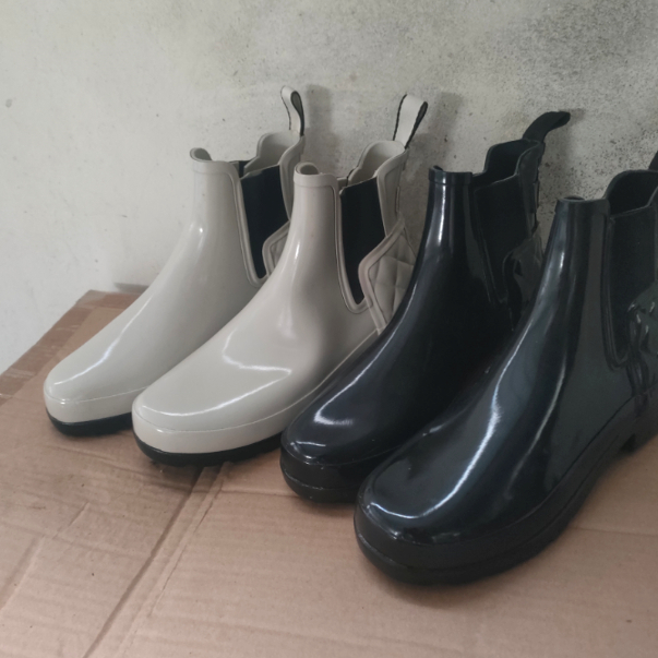 女士防滑雨靴女水鞋胶鞋防水雨鞋