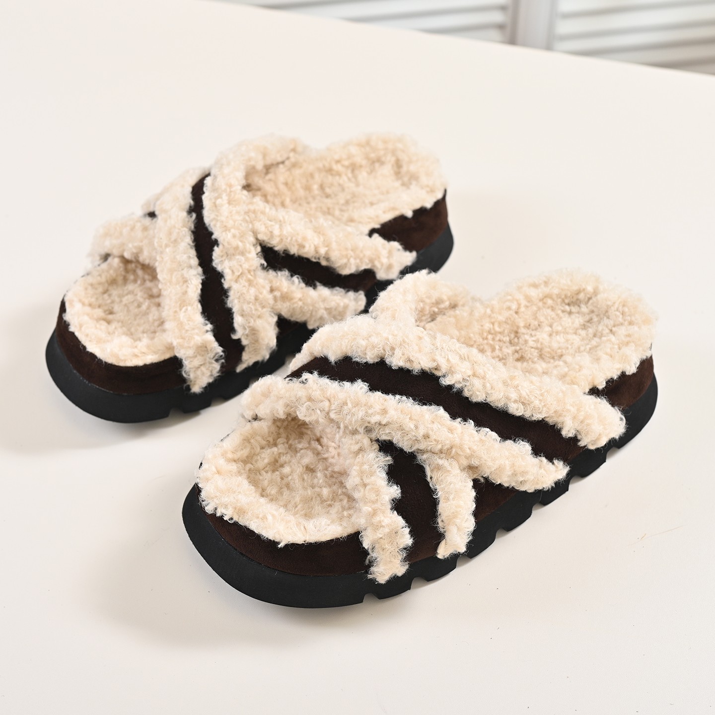 步享复古棕色羊羔毛保暖毛毛鞋女