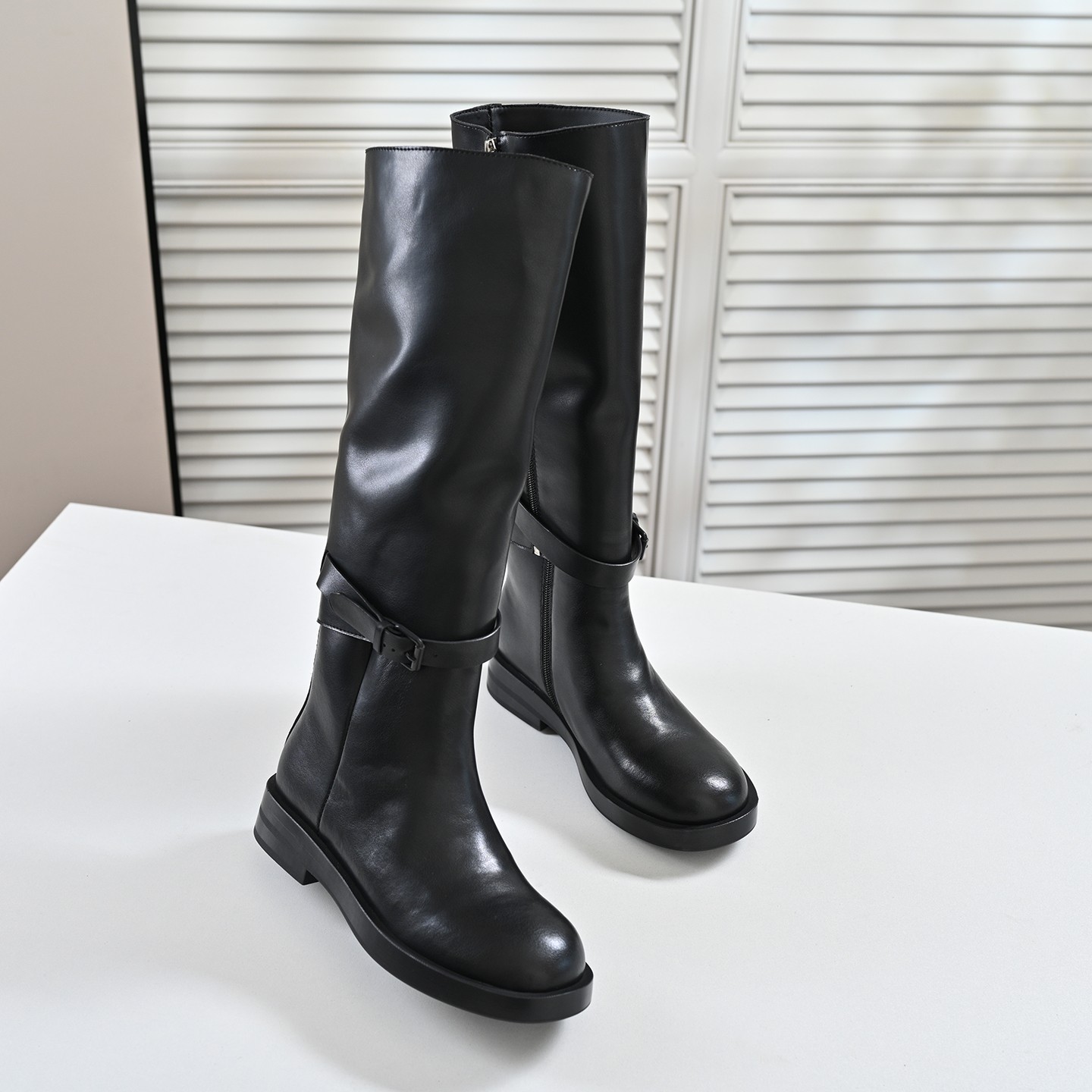 步享小众复古高筒靴女长靴皮带扣