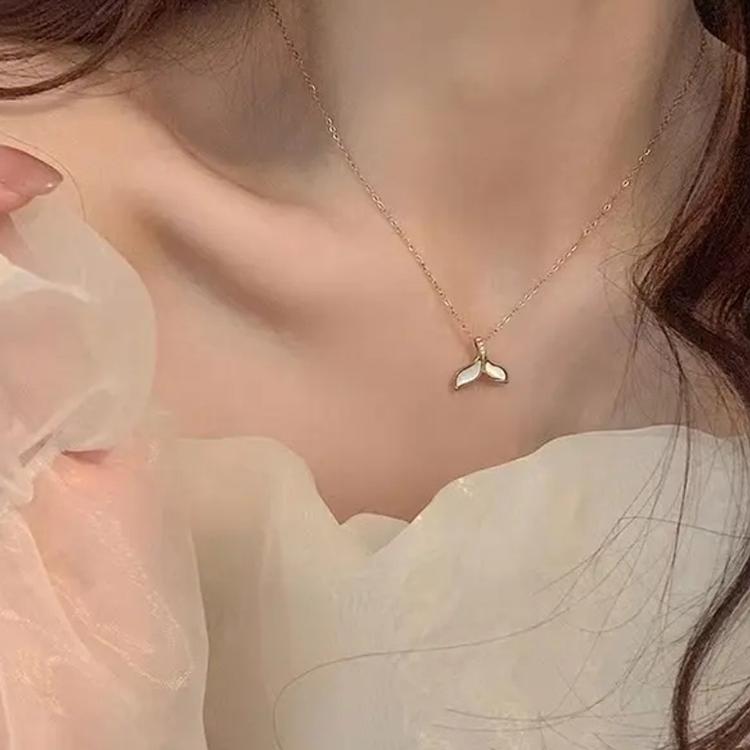 贝壳鱼尾贝母项链女秋冬上新轻奢小众闪亮不掉色防过敏钛钢颈链潮