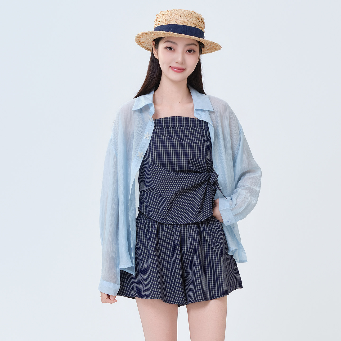 芭依璐2026新款套装松弛感防晒蓝色天丝衬衫格纹吊带短裤三件套女