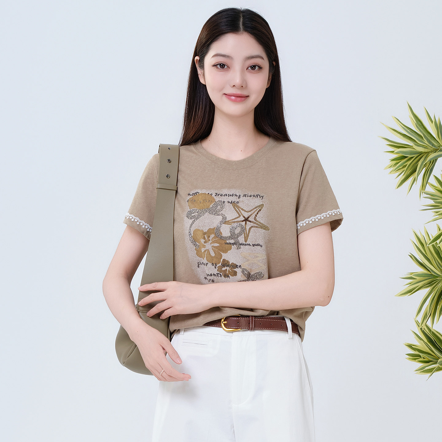 蕾丝拼接圆领短袖T恤女装