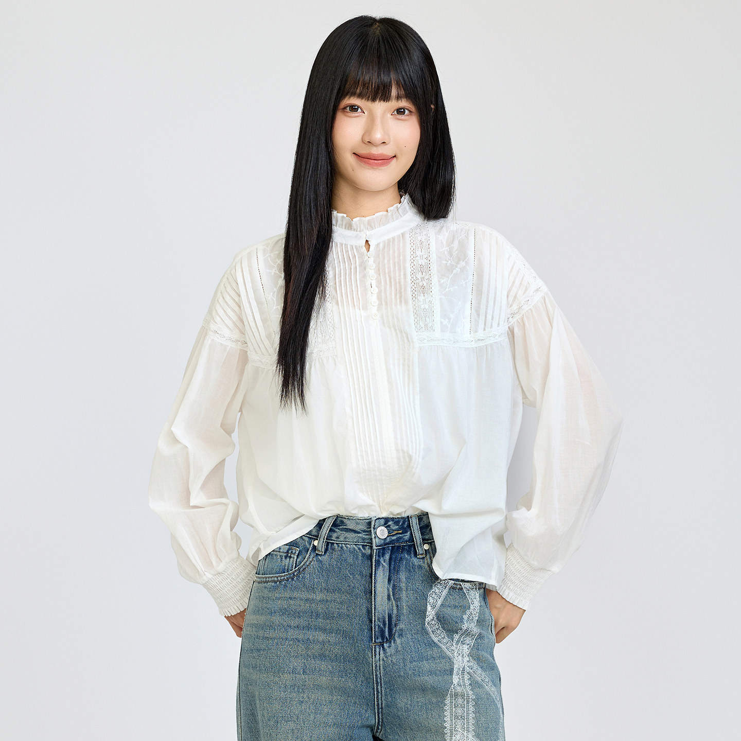 芭依璐2026秋装新款法式重工蕾丝刺绣衬衫女立领镂空长袖上衣2026