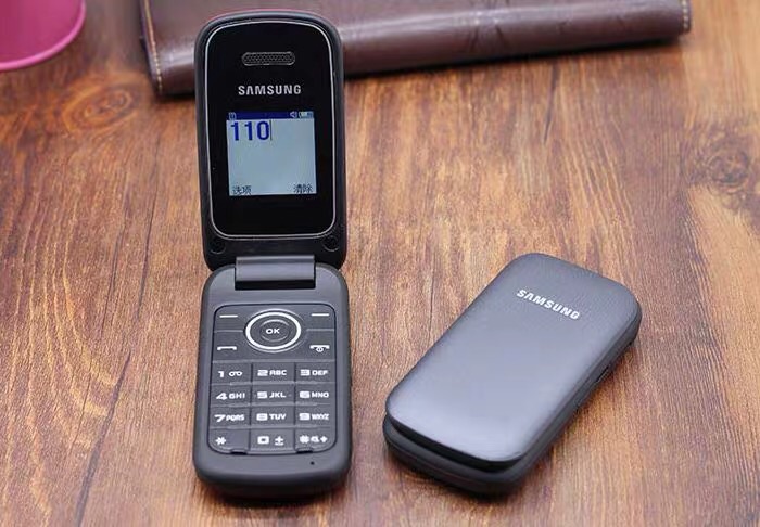 samsung/三星 gt-e1190 翻盖大按键学生备用老人老款备用小巧手机