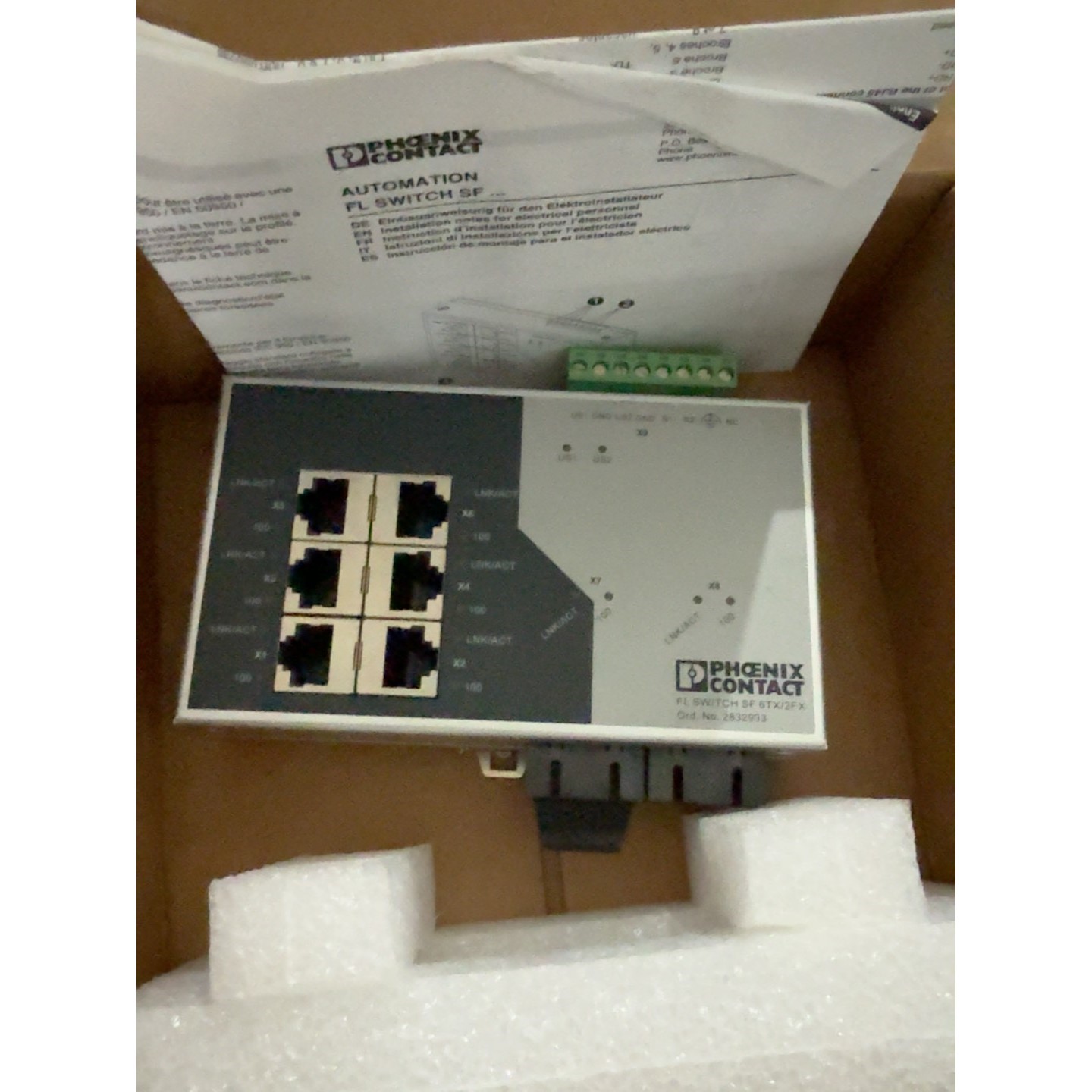全新菲尼克斯交换机FL SWITCH SF 6TX/2FX,
