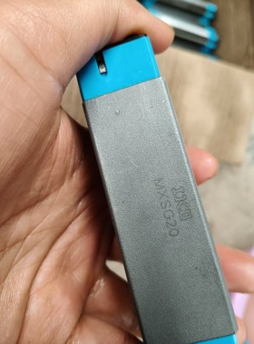 日本IKO直线导轨滑块MXS20,蓝色滑块,型号MXS20-