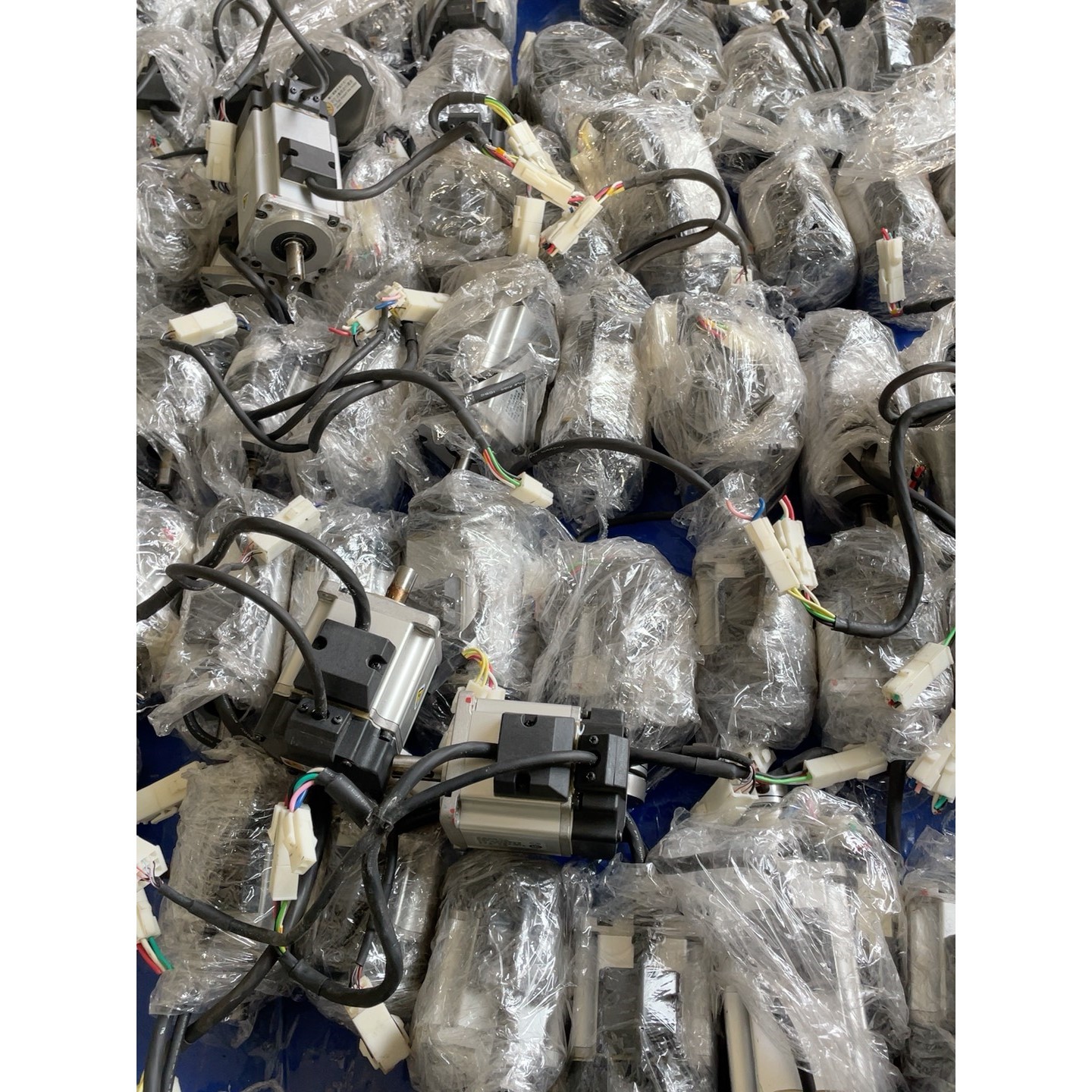 伺服电机MSMF022L1U2M,A6 200W 输入功