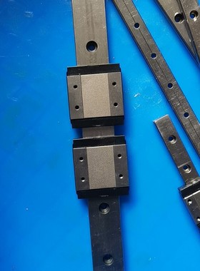 拆机二手CPC MR12WN,导轧长218mm+2个滑块一套