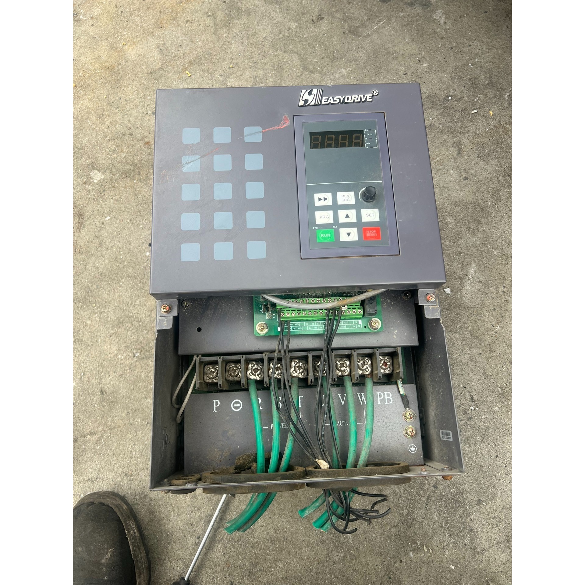 易驱变频器,CV3100-4T0185M/4T0220FP