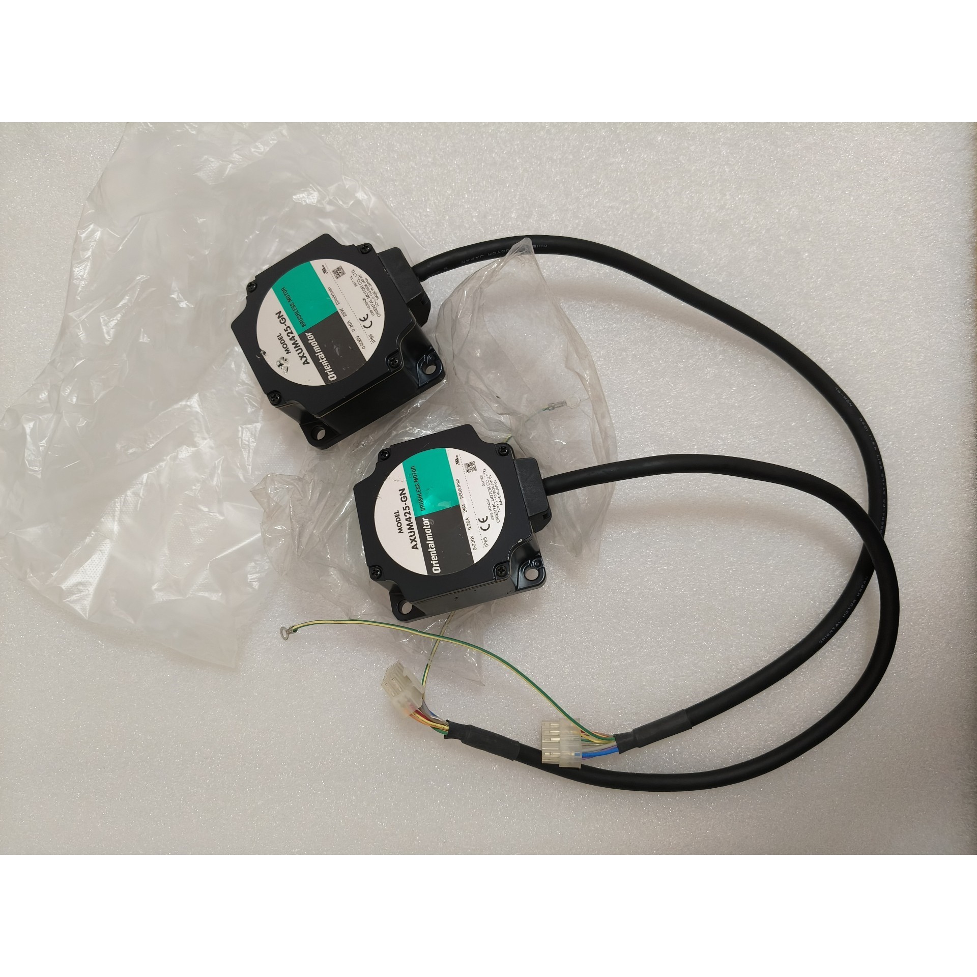 东方马达AXUM425-GN,实物拍摄!带原装线缆接口,成色