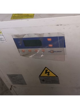 沃陆变频器1.5KW VL600T0015G-B 功能正常,