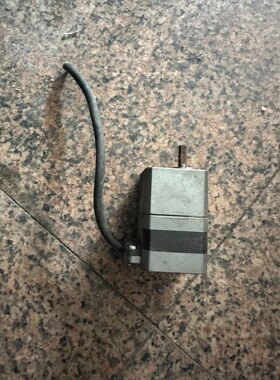 东方步进马达,PKE543AC-TS3.6,拆机货,实物照片